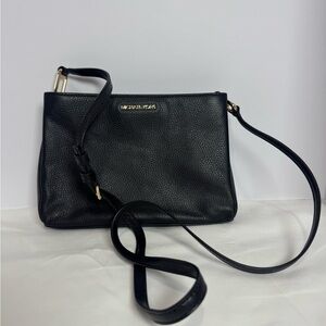 NWOT ~ Michael Kors Trisha Medium Pebbled Leather Crossbody Black